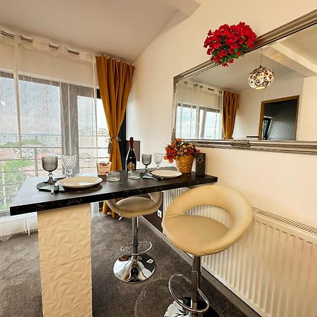 The Royal - Studio With Balcony & Panoramic View 克拉奥华 外观 照片