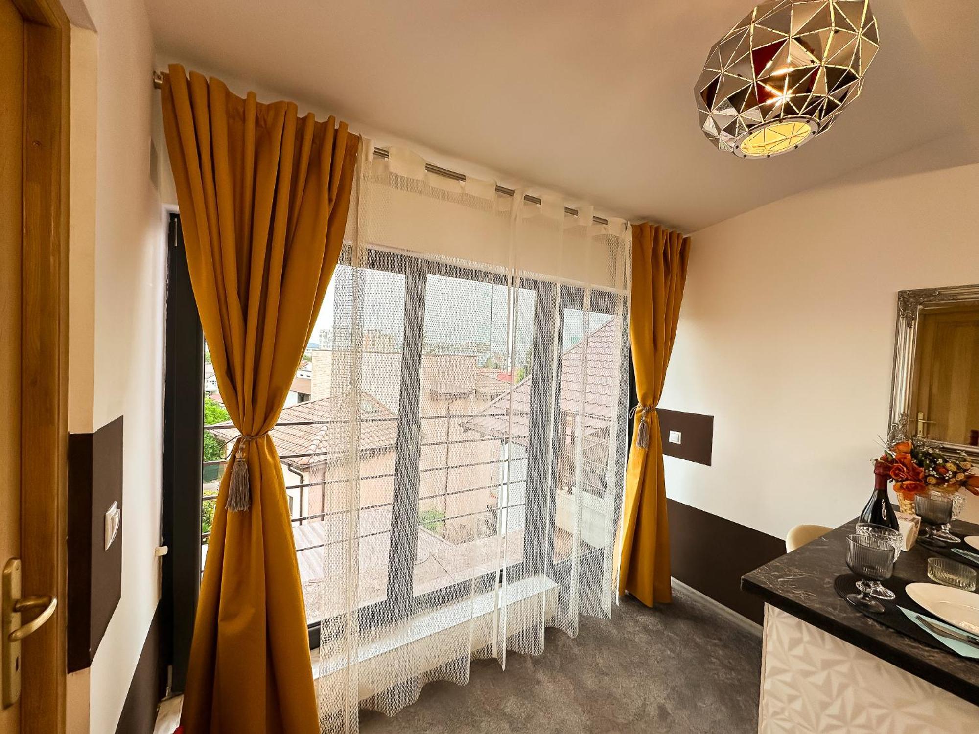 The Royal - Studio With Balcony & Panoramic View 克拉奥华 外观 照片
