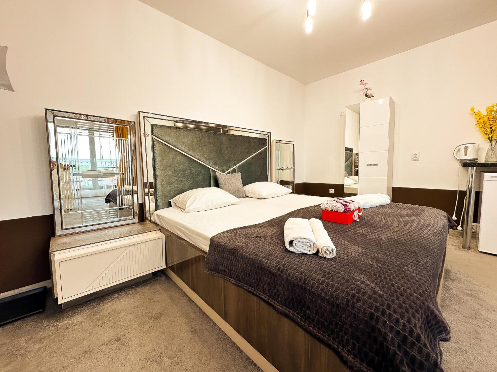 The Royal - Studio With Balcony & Panoramic View 克拉奥华 外观 照片