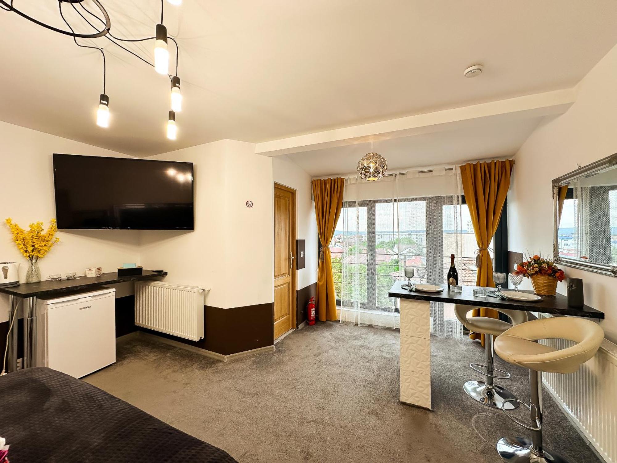The Royal - Studio With Balcony & Panoramic View 克拉奥华 外观 照片