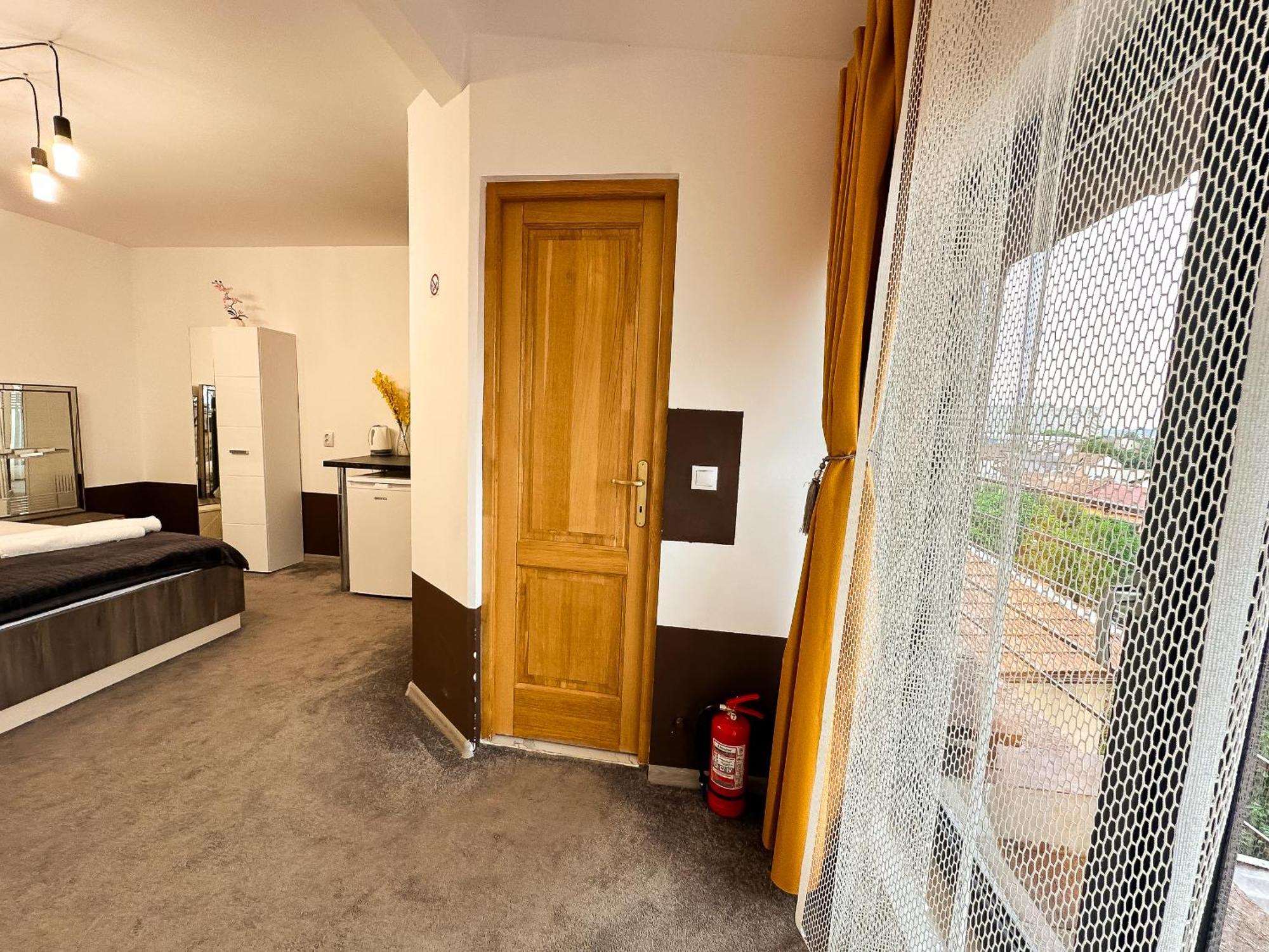The Royal - Studio With Balcony & Panoramic View 克拉奥华 外观 照片